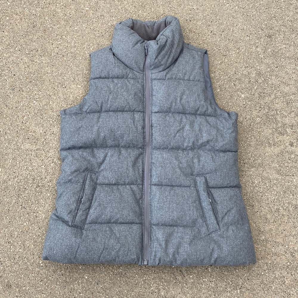 🌈 Old Navy Grey Heather Puffer Vest